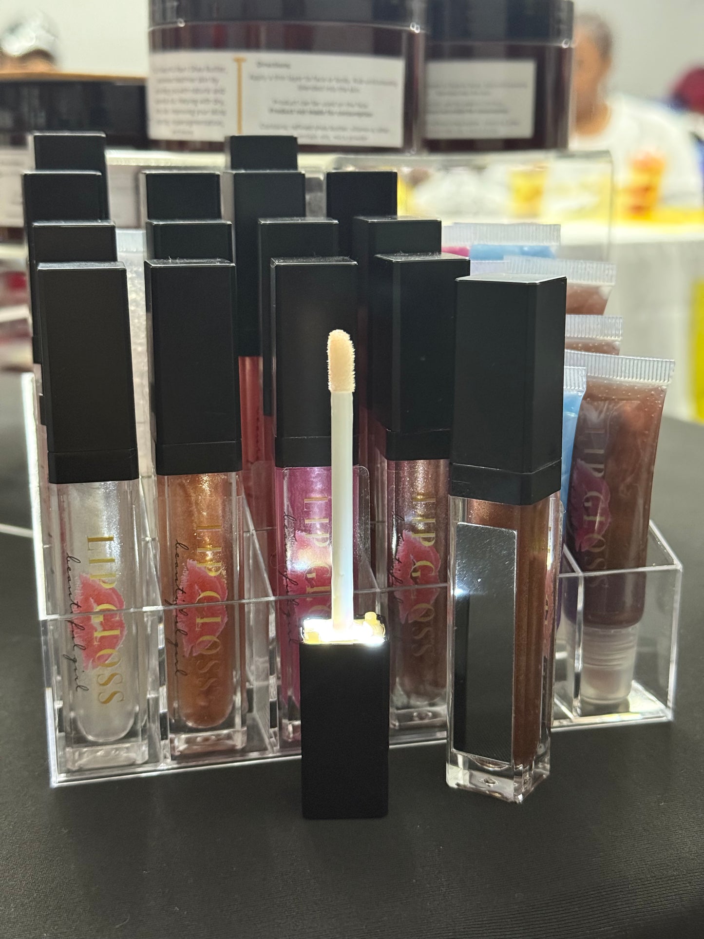 Lip Gloss w/Light+Mirror