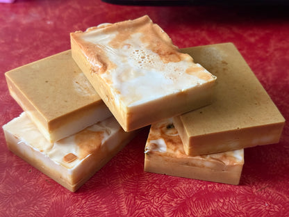Beautiful Rae’s Honey+Tumeric Glow Bar